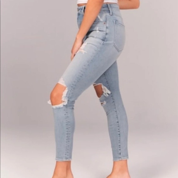 Abercrombie and Fitch super skinny ankle jeans - Picture 3 of 5